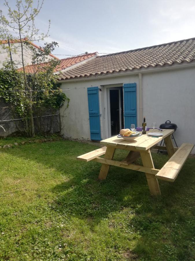 Le Gite Des Megalithes Le Bernard Kültér fotó